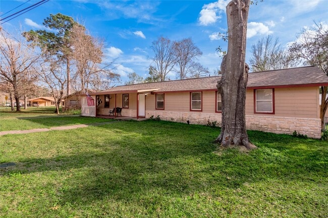 1417 23rd St in Huntsville, TX - Foto de edificio - Building Photo