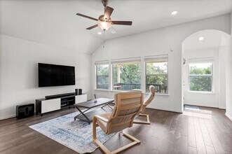 404 Red Matador Ln in Leander, TX - Building Photo - Building Photo