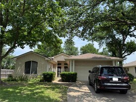 10016 Liriope Cove in Austin, TX - Building Photo