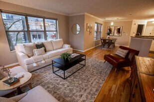 39 Buttles Ave in Columbus, OH - Building Photo