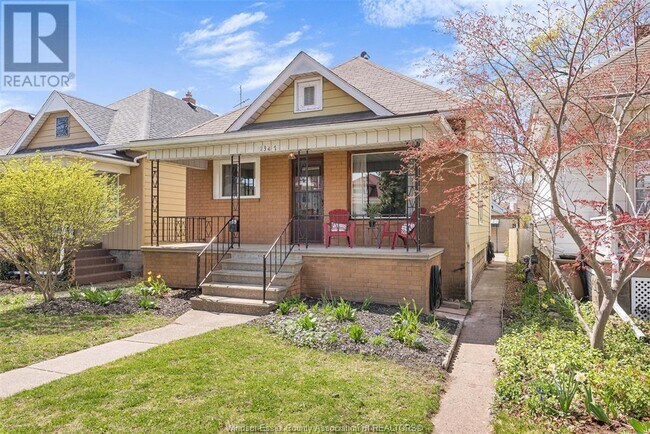 1347 Lincoln Rd in Windsor, ON - Building Photo - Building Photo