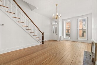 104 W 3rd St in Frederick, MD - Building Photo - Building Photo