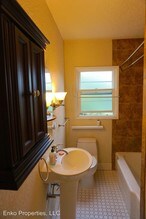 2025 SE Caruthers St-Unit -#15 in Portland, OR - Building Photo - Building Photo