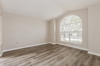 433 Down Pine Dr in Seffner, FL - Building Photo - Building Photo