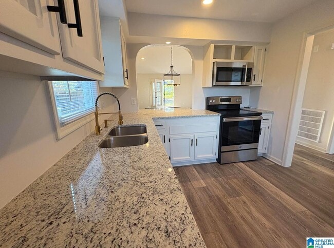 property at 1022 Vestavia Manor Dr