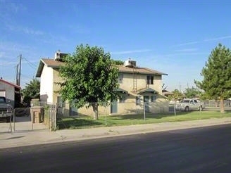 815 Wallace St in Bakersfield, CA - Foto de edificio - Building Photo