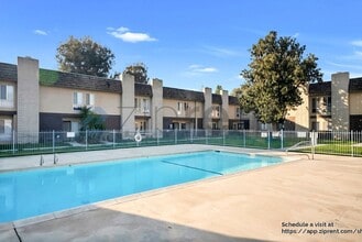 5301 Demaret Ave in Bakersfield, CA - Building Photo - Building Photo