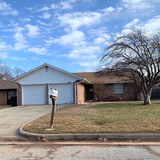 property at 4816 S Fairmont Ave
