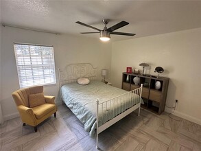 7327 Floral Cir E in Lakeland, FL - Building Photo - Building Photo