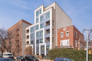 707 Willoughby Ave in Brooklyn, NY - Building Photo