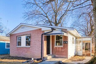 1367 W Pruitt St in Indianapolis, IN - Building Photo