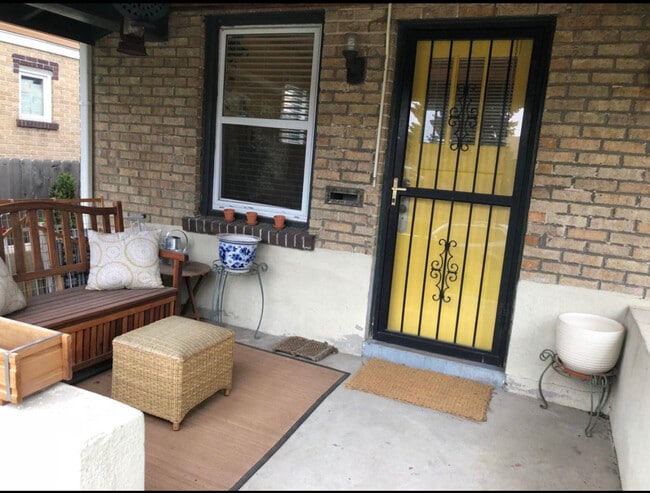 2621 N Columbine St, Unit 2623 in Denver, CO - Building Photo - Building Photo