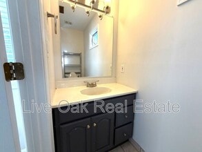 4490 Lookout Rd in Virginia Beach, VA - Building Photo - Building Photo