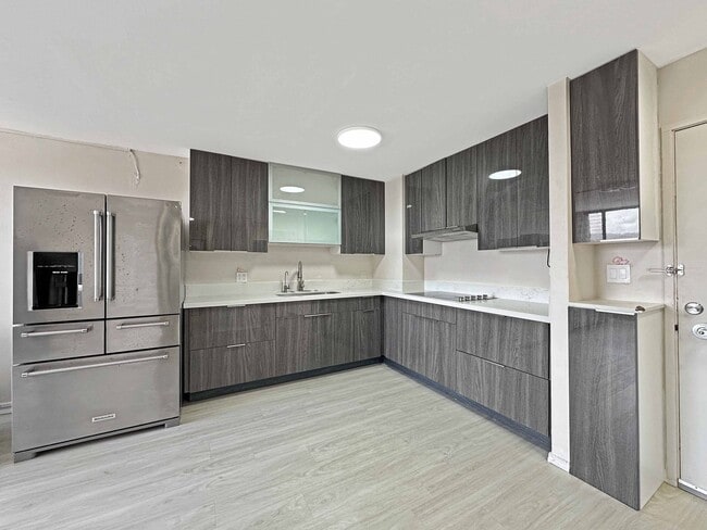 property at 3045 Ala Napuaa Pl