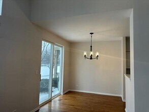 2813 Kentshire Ct in Naperville, IL - Building Photo - Building Photo