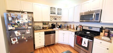 78 Jefferson St, Unit 2E in Hoboken, NJ - Foto de edificio - Building Photo