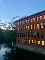 146 Main St, Unit 304 in Saco, ME - Building Photo