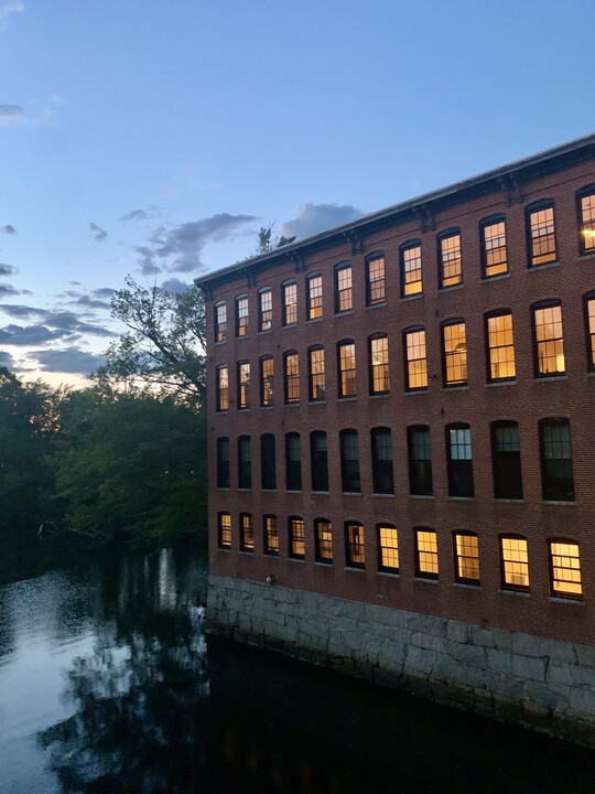 146 Main St, Unit 001 in Saco, ME - Building Photo