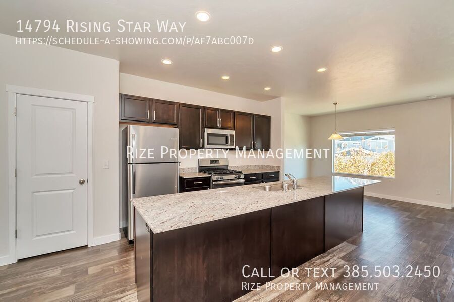 14794 Rising Star Way in Bluffdale, UT - Building Photo