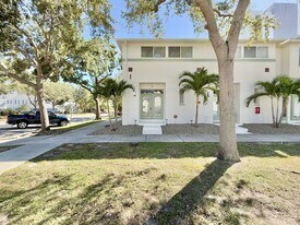 724 4th Ave in St. Petersburg, FL - Building Photo