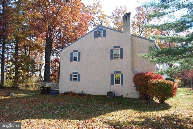 property at 290 Lawndale Ave