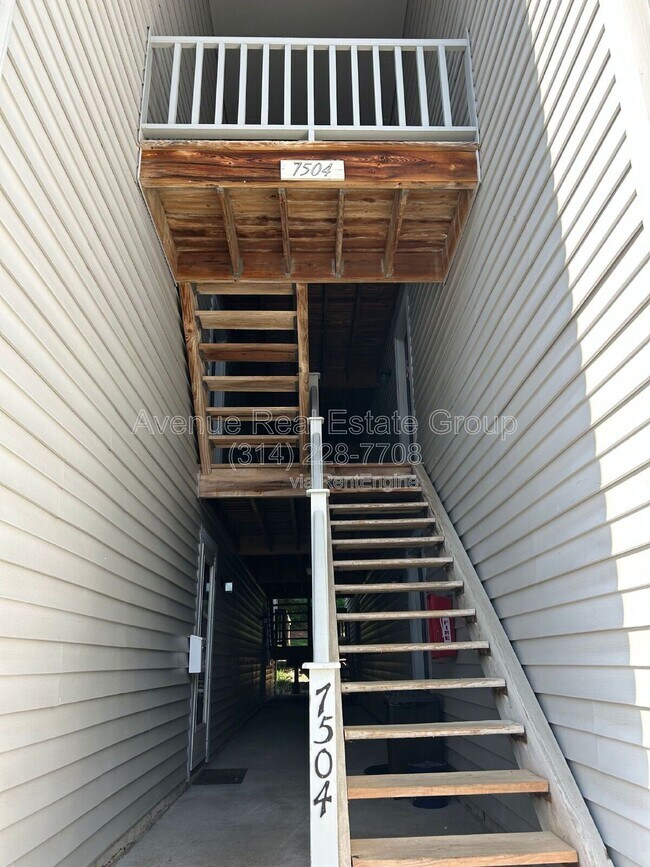 7504 Triwoods Dr in St. Louis, MO - Building Photo - Building Photo