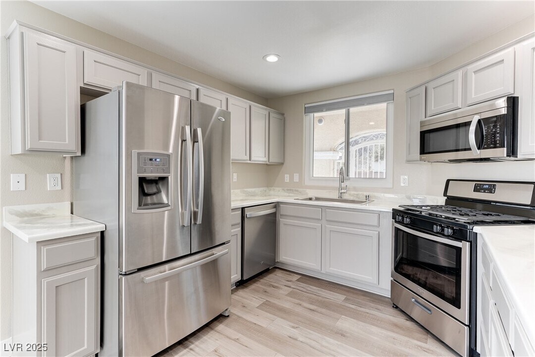 3904 Shawnee Ridge St in Las Vegas, NV - Building Photo