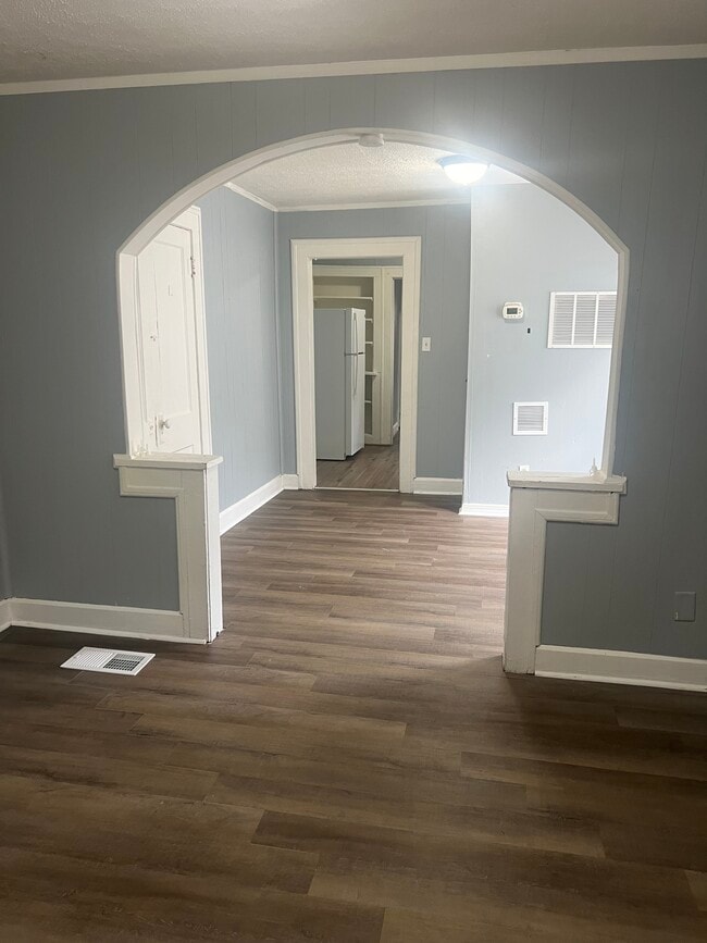 2909 E Brookside Ave in Indianapolis, IN - Building Photo - Building Photo