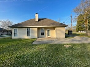 40457 LA-42 in Prairieville, LA - Building Photo - Building Photo