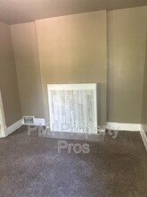 1413 N 37th St in Milwaukee, WI - Building Photo - Building Photo