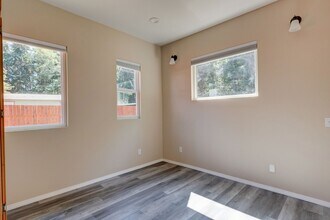 811 W Patmore Rd in Coupeville, WA - Building Photo - Building Photo