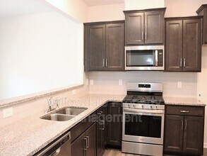 1017 Saffron Lp in Durham, NC - Building Photo - Building Photo