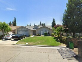 4275 W Harvard Ave in Fresno, CA - Building Photo