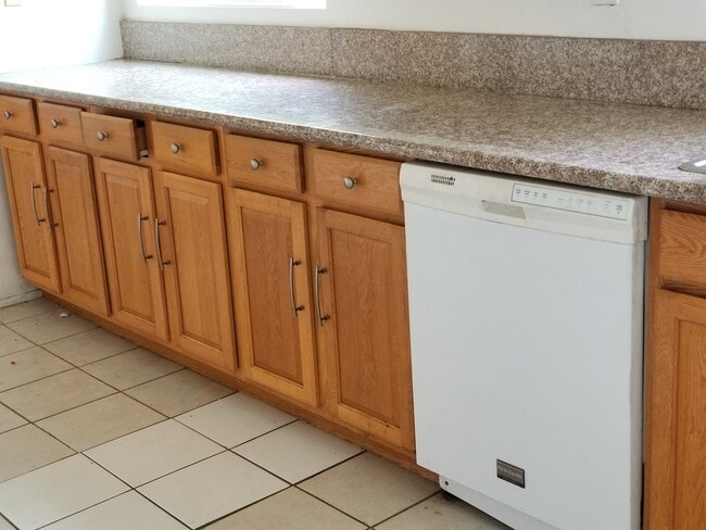 1554 S Stanley Ave, Unit Duplex in Los Angeles, CA - Building Photo - Building Photo