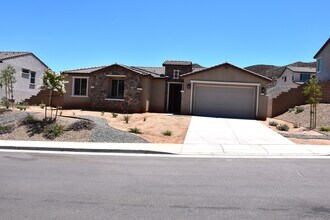 25129 Sand Wedge Dr in Menifee, CA - Foto de edificio - Building Photo