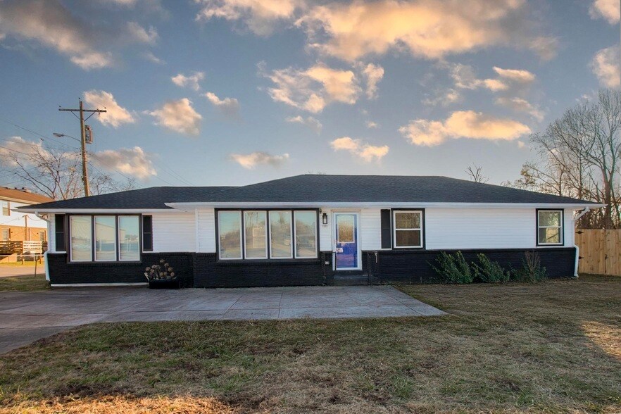 1111 Westchester Dr in Nashville, TN - Building Photo