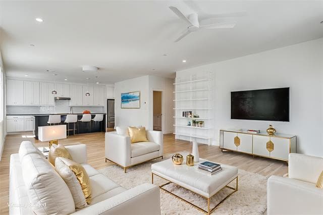 property at 7207 Gaston Ave