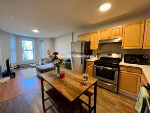 41 Hammond St, Unit 4 in Boston, MA - Building Photo - Building Photo