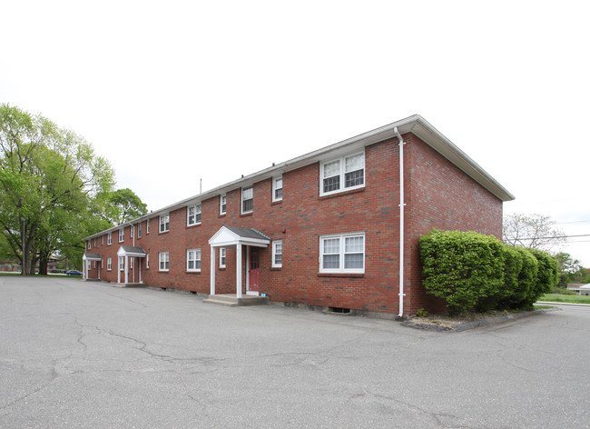 Country Meadows in Ludlow, MA - Building Photo - Building Photo