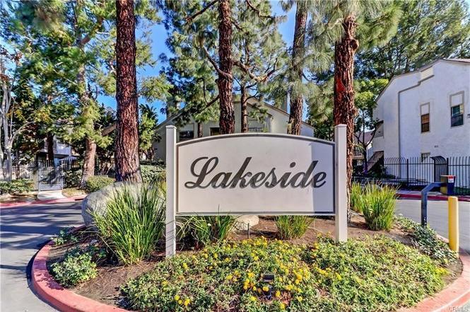 10551 Lakeside Dr South Unit J, Unit Lakeside Dr CONDO in Garden Grove, CA - Building Photo