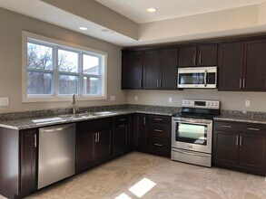 7414 Pemberton Dr in Columbia, MO - Building Photo - Building Photo