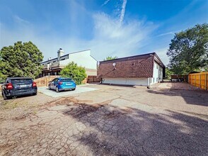 2136 Friendship Pl, Unit 4 in Colorado Springs, CO - Foto de edificio - Building Photo