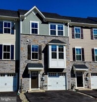149 Glory Maple Ln in Downingtown, PA - Building Photo