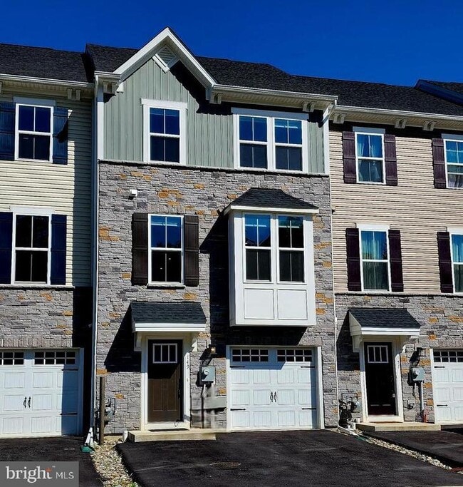 property at 149 Glory Maple Ln