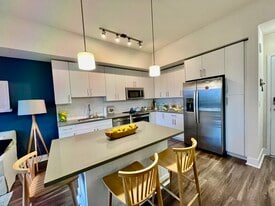 528 NE 26th St, Unit A1 in Miami, FL - Building Photo