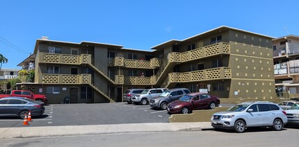 94-111 Pupunohe St in Waipahu, HI - Building Photo - Building Photo