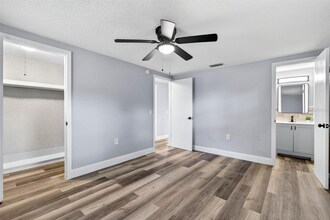 6841 Tierra Linda St in Port Richey, FL - Building Photo - Building Photo