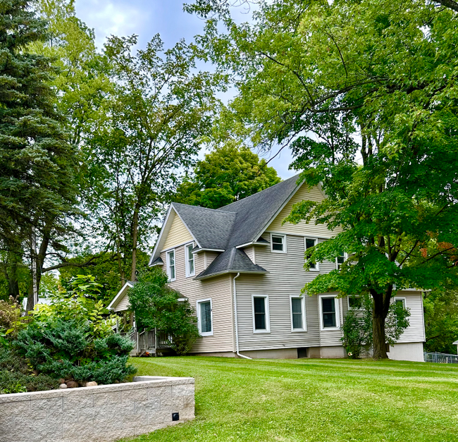 property at 102 E Houghton Ave