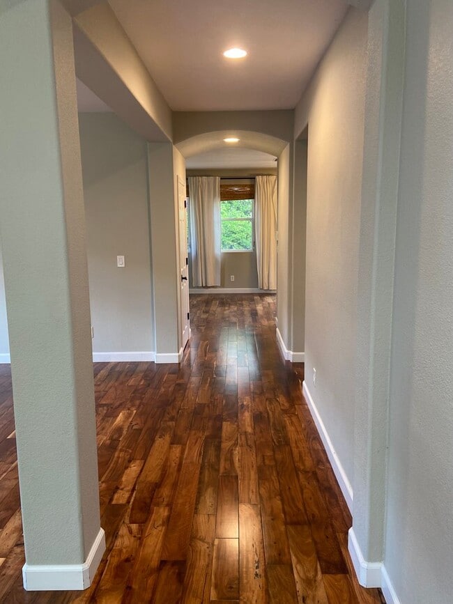 1213 Meredith Way in Folsom, CA - Building Photo - Building Photo