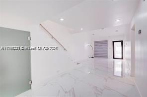 455 NE 210th Cir Terrace in Miami, FL - Building Photo - Building Photo